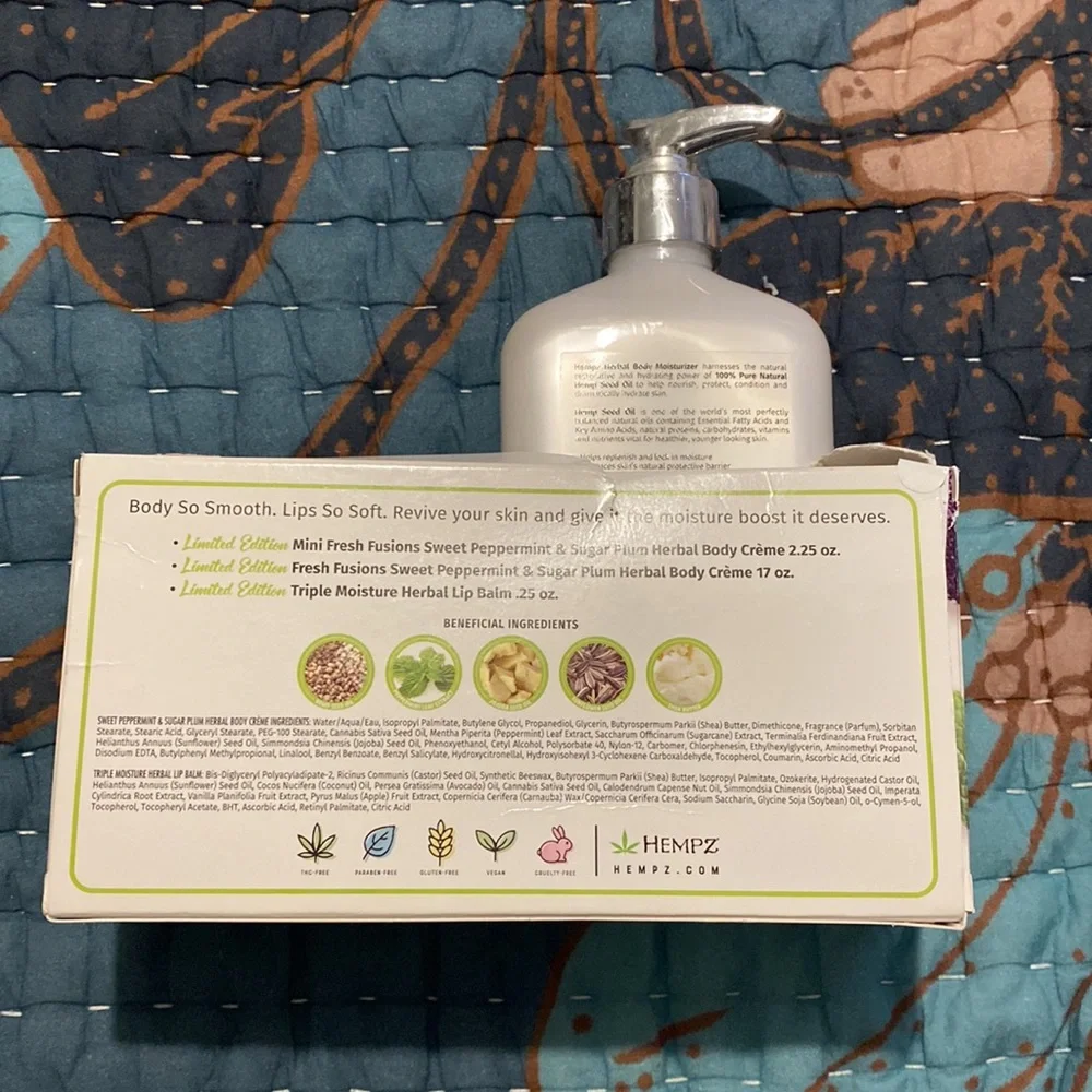 Hempz lotion soft lips kit new